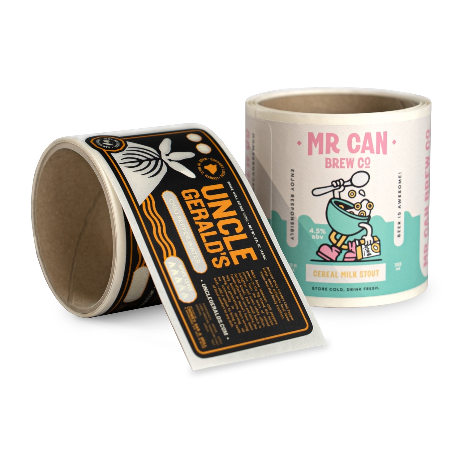 To ruller med egne produktetiketter: en etikett for "Uncle Gerald's" chilivann og en ølettikett for "Mr Can Brew Co" cereal milk stout